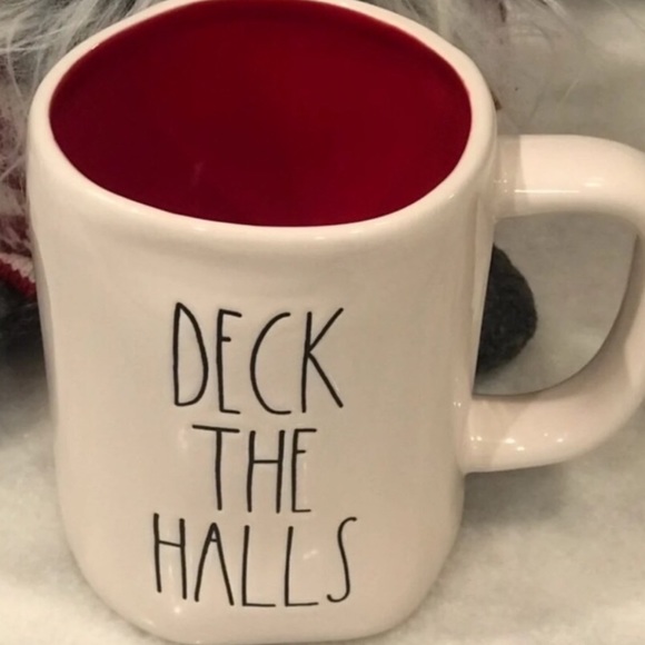 Rae Dunn Other - ᴿᴬᴱ ᴰᵁᴺᴺ 🎄 “DECK THE HALLS” 🎄LL Mug Red n white